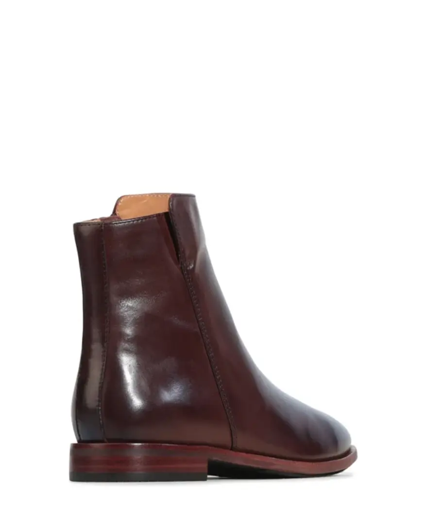 EOS Pheonix Boot