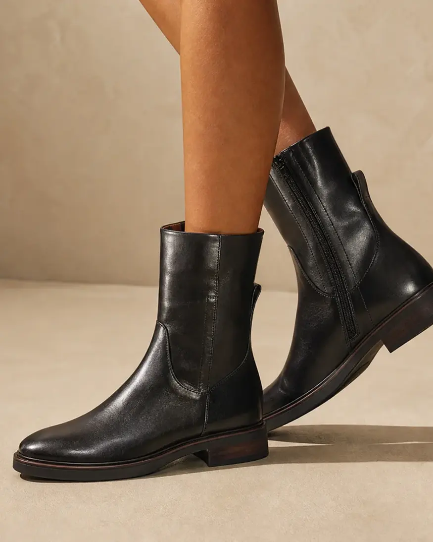 EOS Blanca Boot