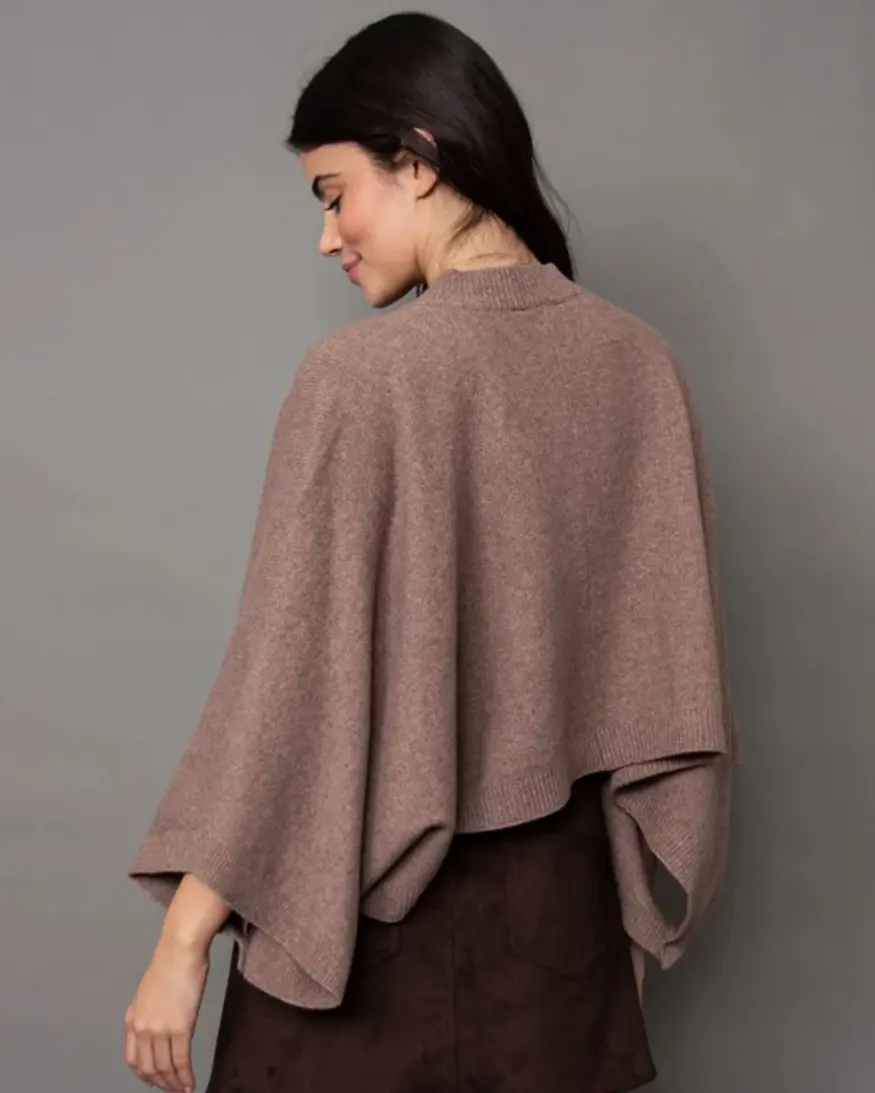 RD Style Costanza Button Poncho