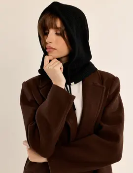 Molly Bracken Aria Knitted Hood