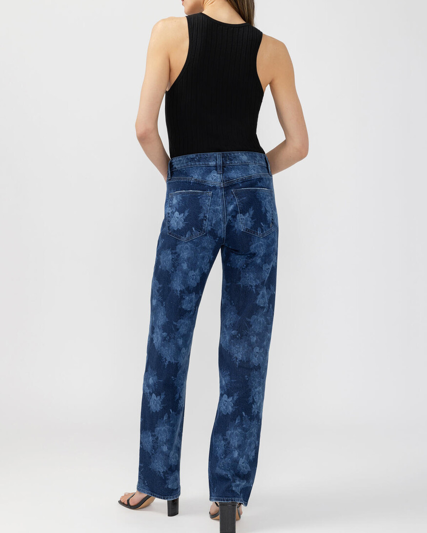 Silver Jeans - For Us Avery Relaxed Straight F308