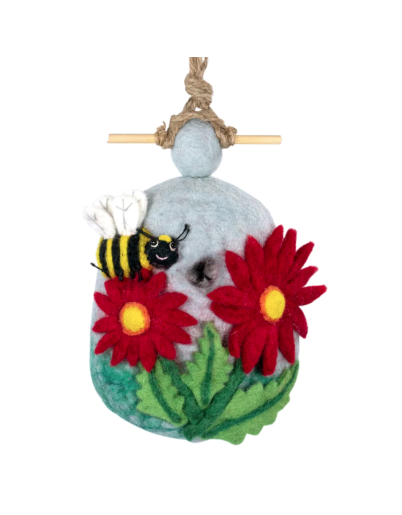 DZI Handmade Bumblebee Bird House