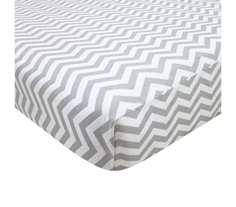 American Baby American Baby Knit Porta Crib Sheet In Grey Zigzag