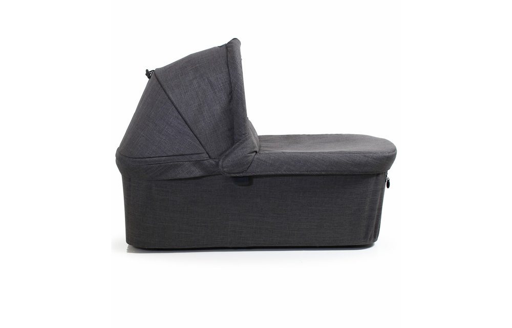 Valco Baby Snap Ultra Trend Bassinet In Charcoal