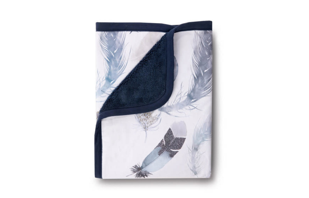 Oilo Blanket In Cuddle Featherly