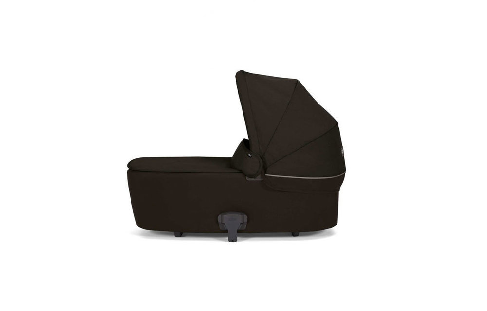 Mamas And Papas Armadillo Flip Carrycot In Black Jack