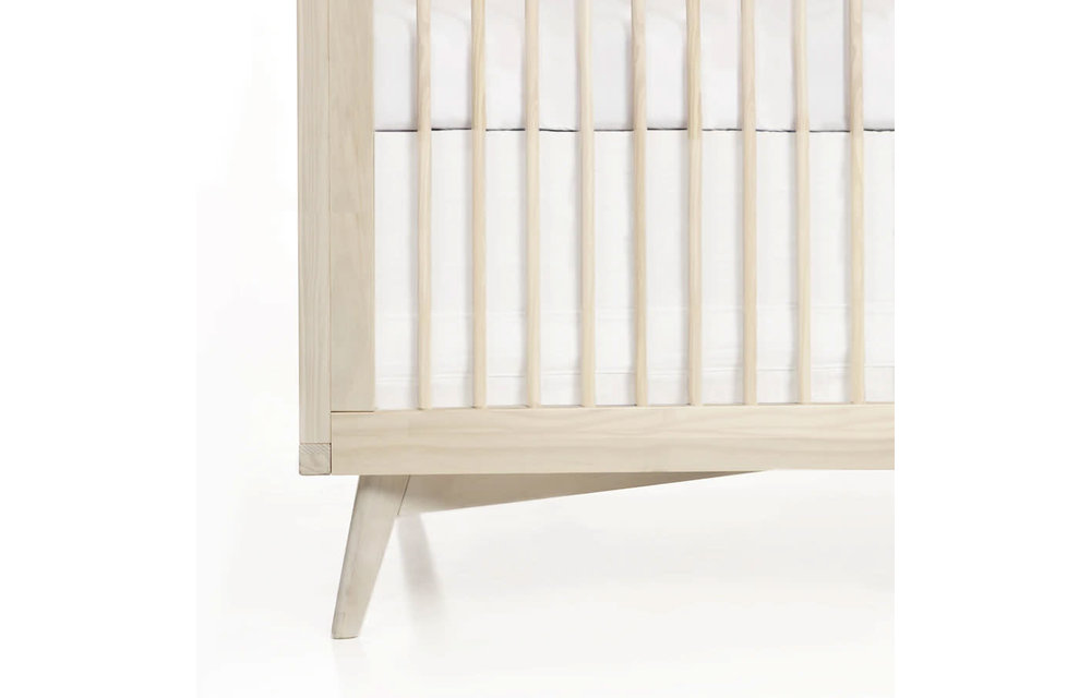 Oilo Crib Skirt In White