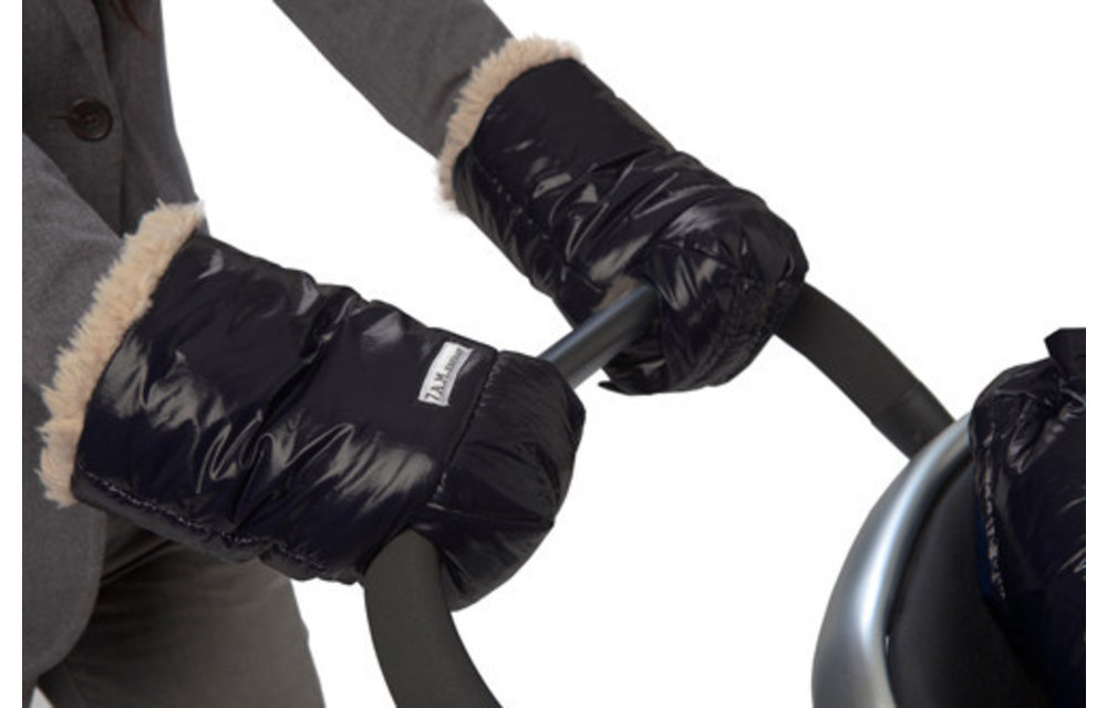 7 A.M. Enfant Warmmuffs In Black Polar
