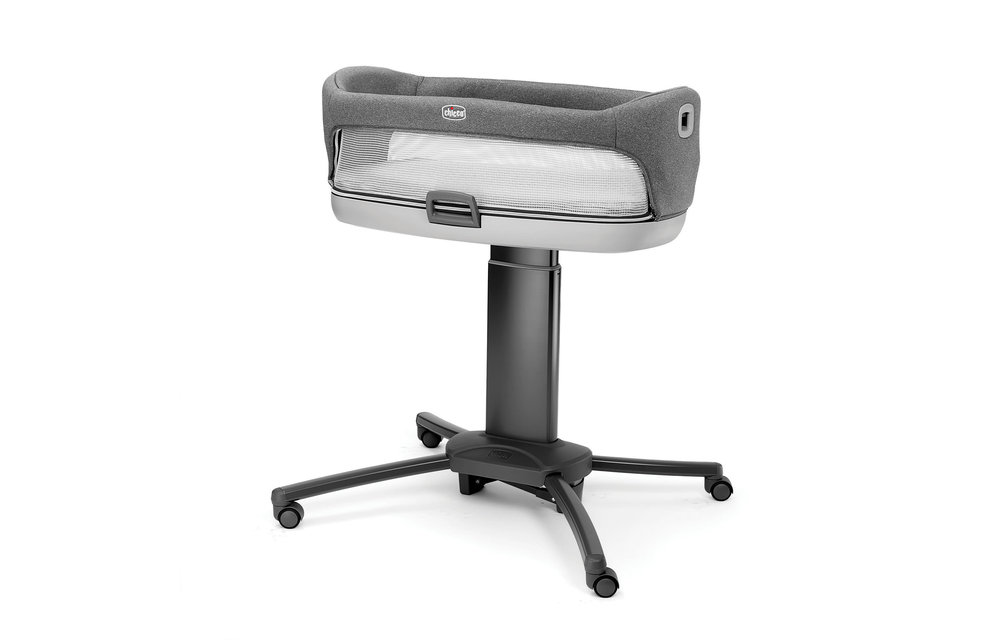Chicco Close To You Bedside Bassinet In Heather Grey