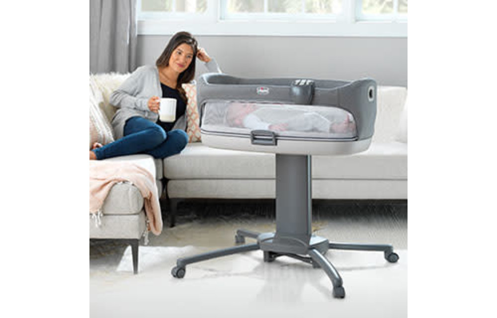 Chicco Close To You Bedside Bassinet In Heather Grey