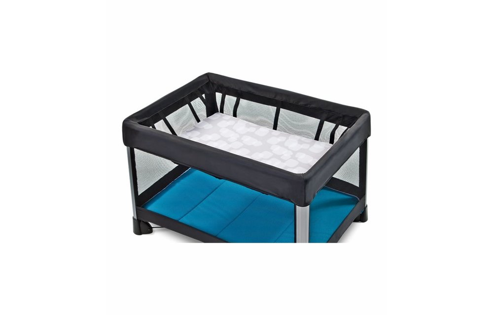CLOSEOUT!! 4moms Breeze Bassinet Waterproof Playard Sheet In Silver