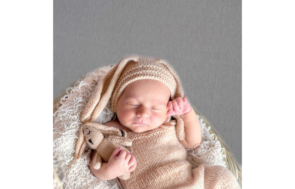 First Essentials Crib Sheet In Light Gray /Gray Dots (2 Pack)