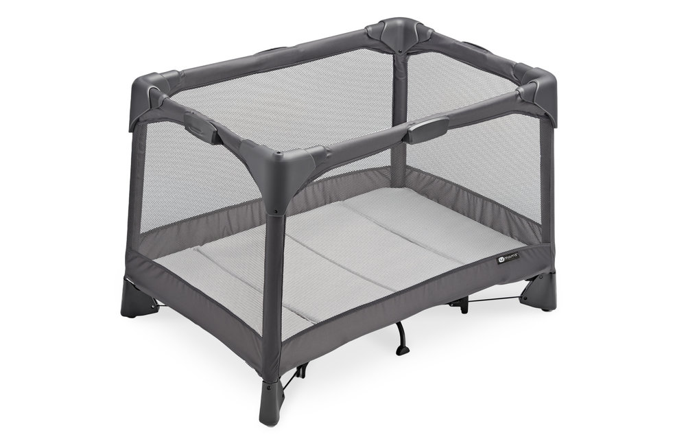4 Moms Breeze Playyard