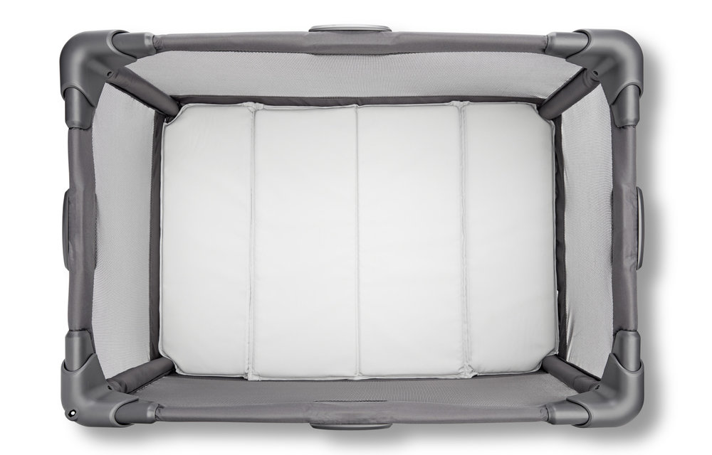 4 Moms Breeze Playyard