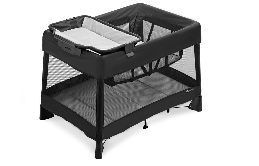 4 Moms Breeze Playyard