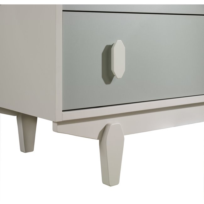 Tulip Juvenile Tate  Convertible Crib With 3 Drawer Dresser XL