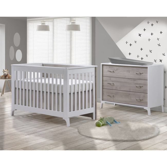 Tulip Juvenile Metro Convertible Crib With 3 Drawer Dresser XL