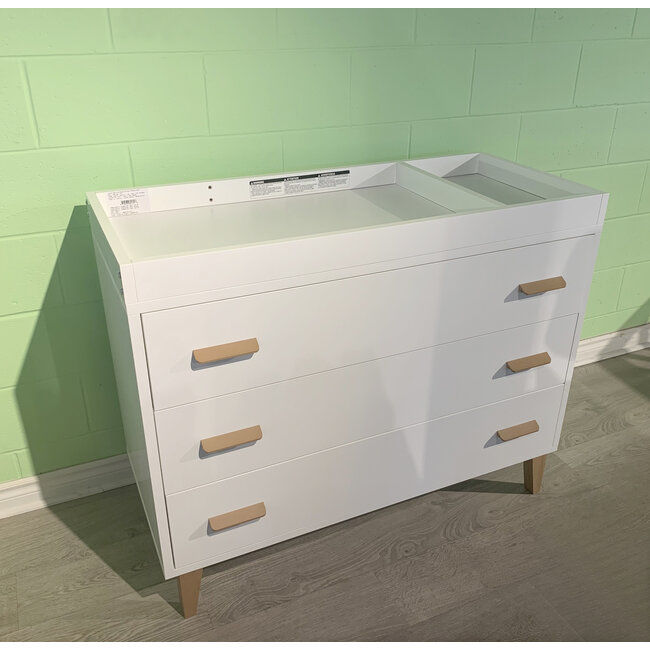 Pali Furniture Caravaggio Changing Tray With Dividers In White