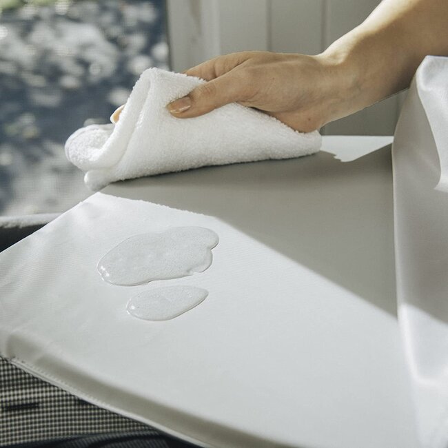 Chicco Close to You SE Bedside Bassinet - Charcoal