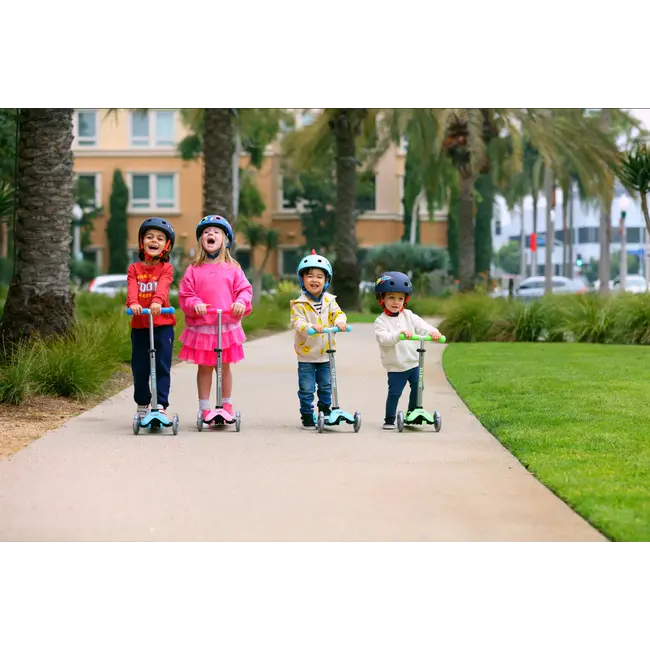 Micro Mini Deluxe Glow LED Plus Scooter (Ages 2-5 Years)