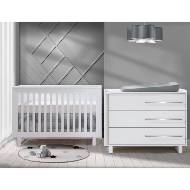 Tulip Juvenile Urban Convertible Crib With 3 Drawer Dresser XL