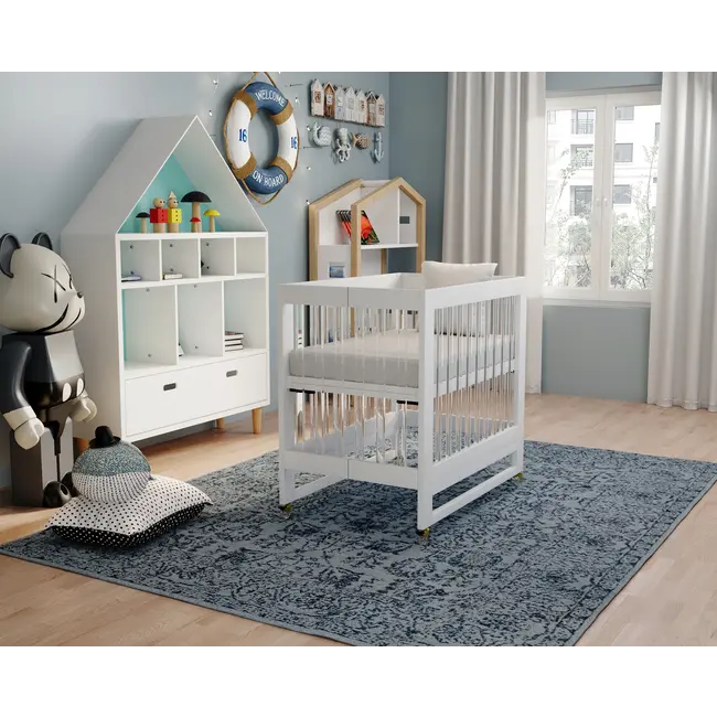 Melo Caress V-leg Foldable Bassinet Size