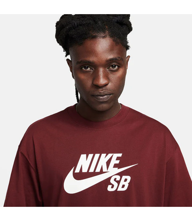 NIKE SB NIKE SB - HBR LOGO T-SHIRT (ROUGE ÉQUIPE FONCÉ)