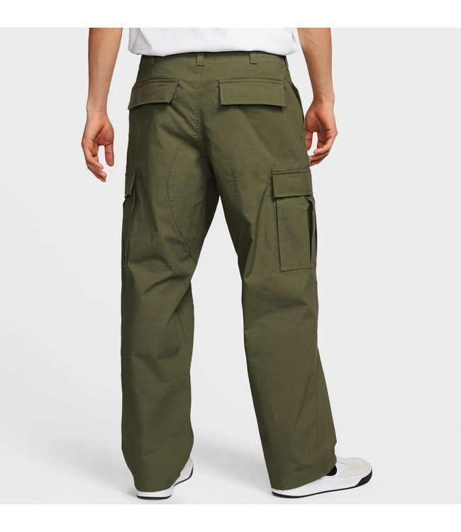 NIKE SB NIKE SB - KEARNY PANTALON CARGO (OLIVE)