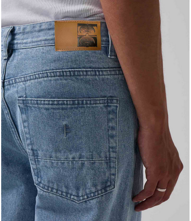FORMER FORMER - CRUX DENIM (WORN BLUE)