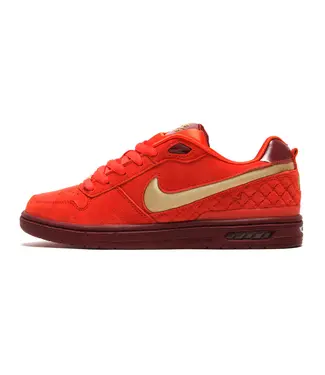 NIKE SB NIKE SB - PROD ZOOM AIR LOW QS (HABANERO RED/ CLUB GOLD)
