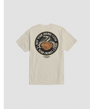 LOSER MACHINE LOSER MACHINE - FRIENDS & ENEMIES TEE (CREAM)