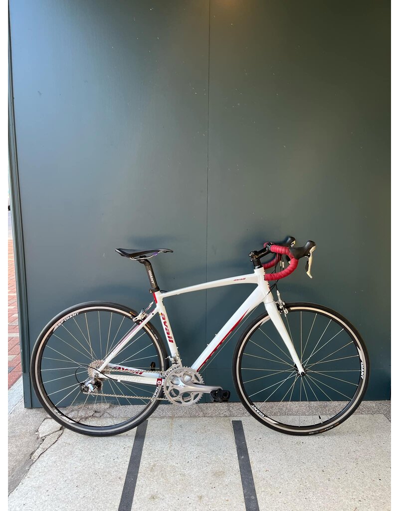 Refurbished Giant Avail S White ( 535mm TT )