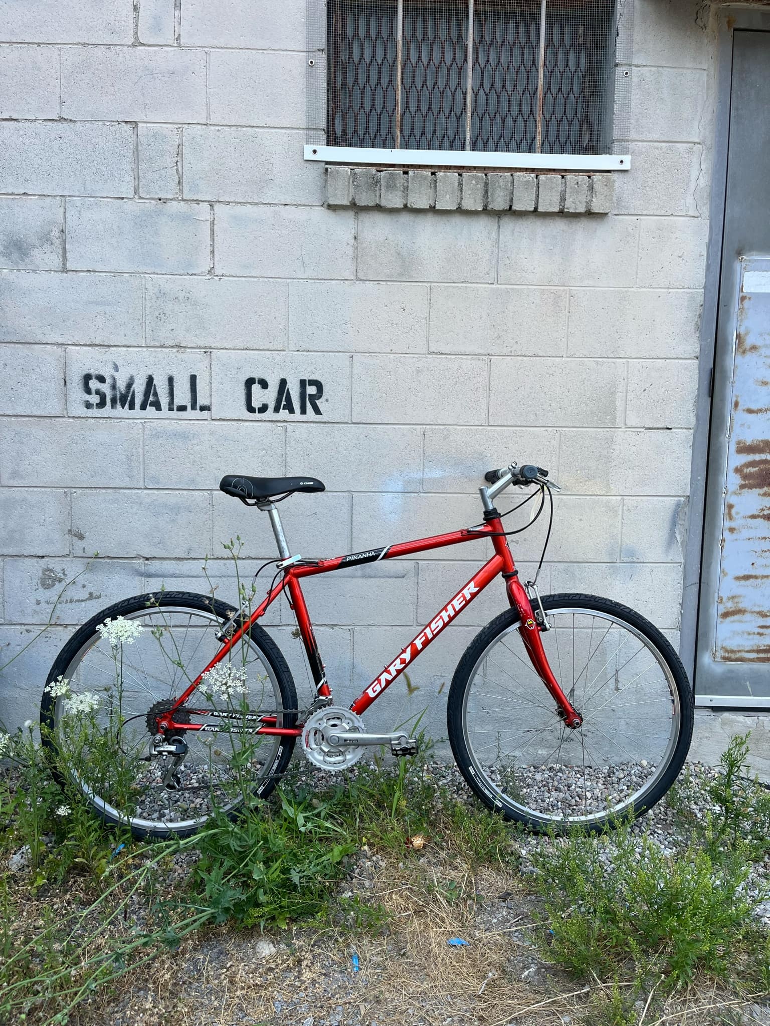 GARY FISHER Refurbished Gary Fisher Pirahna Orange MTB Medium