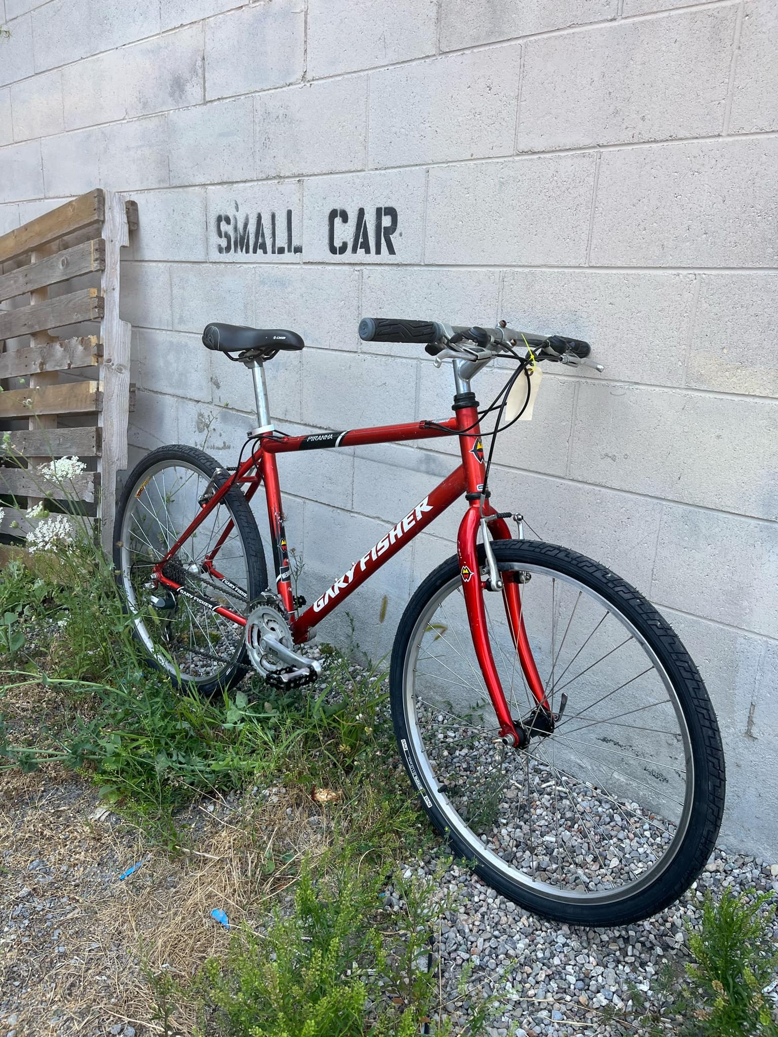 GARY FISHER Refurbished Gary Fisher Pirahna Orange MTB Medium