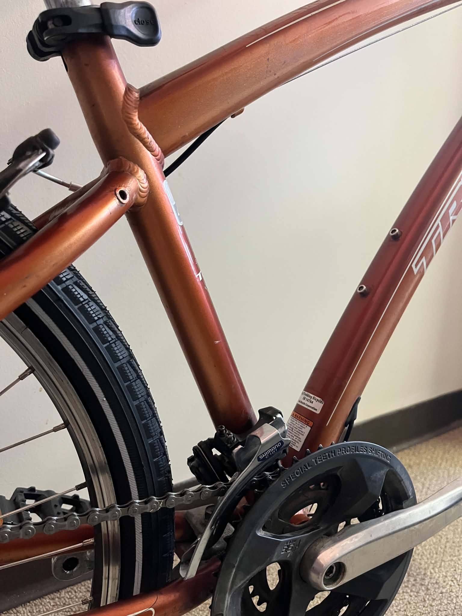 Refurbished Trek Navigator 2.0 Rootbeer 16.5" Wheel