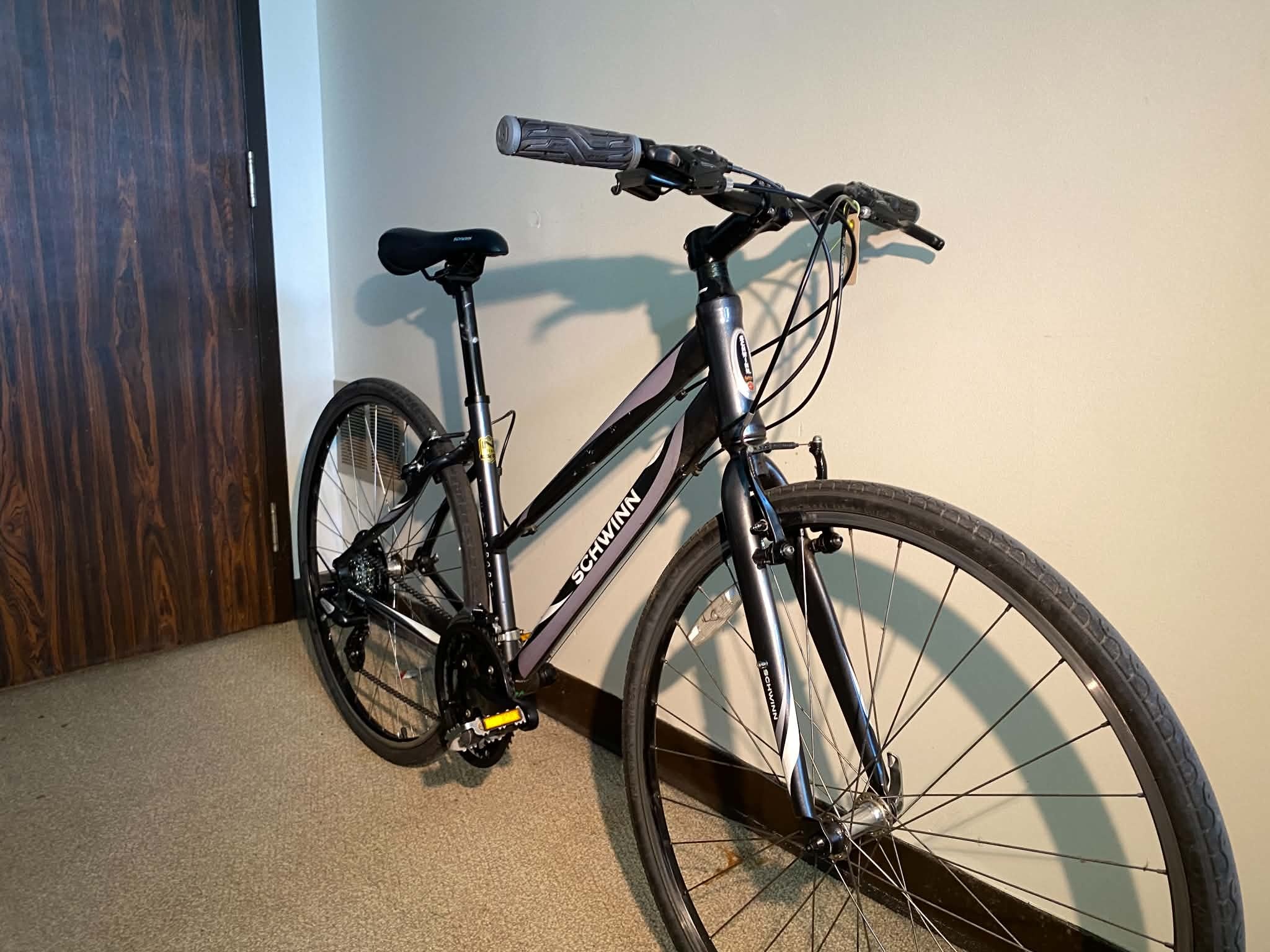 Refurbished Schwinn Super Sport3 Metallic GREY  S