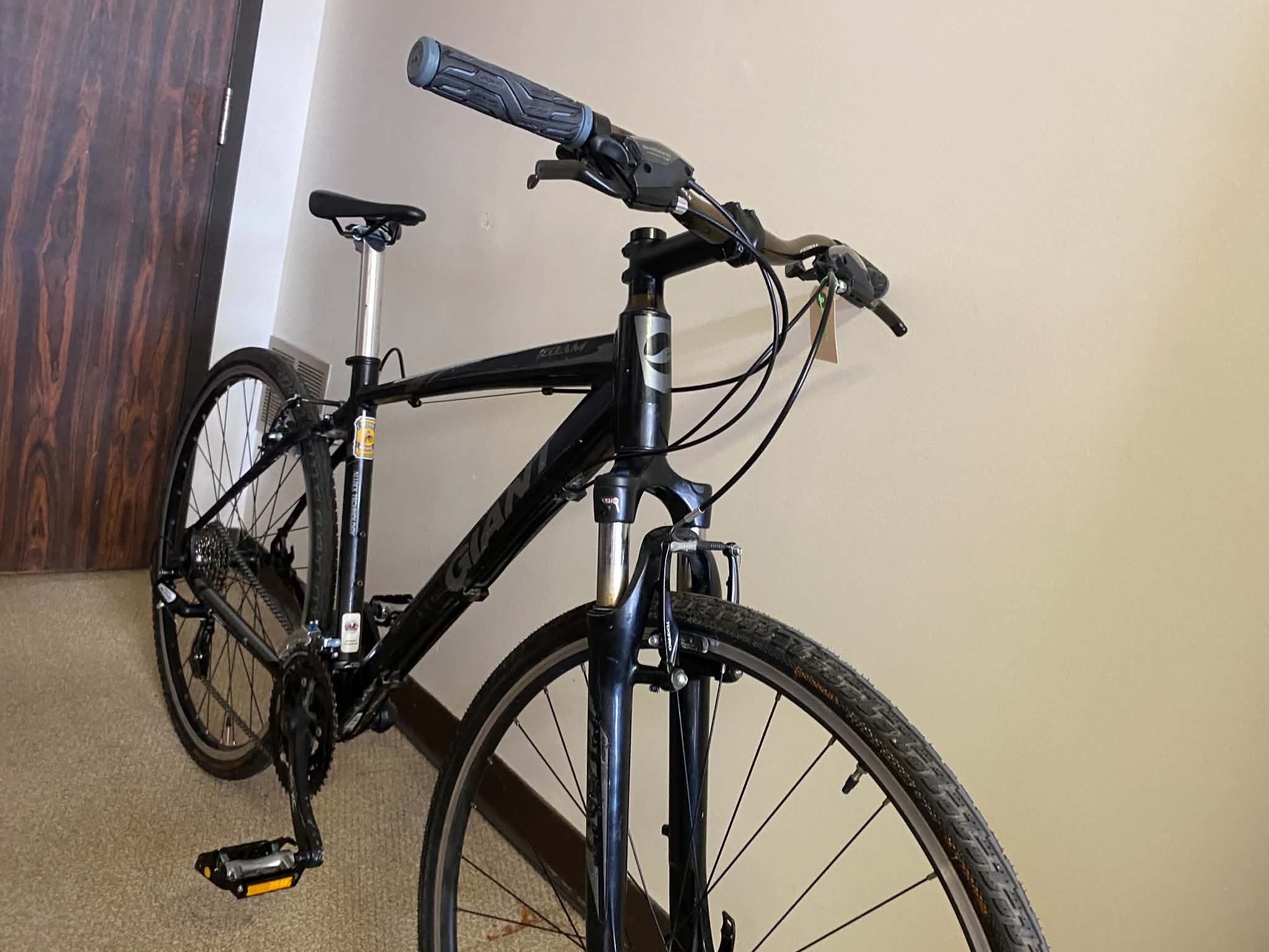 Refurbished Giant Roam Black M