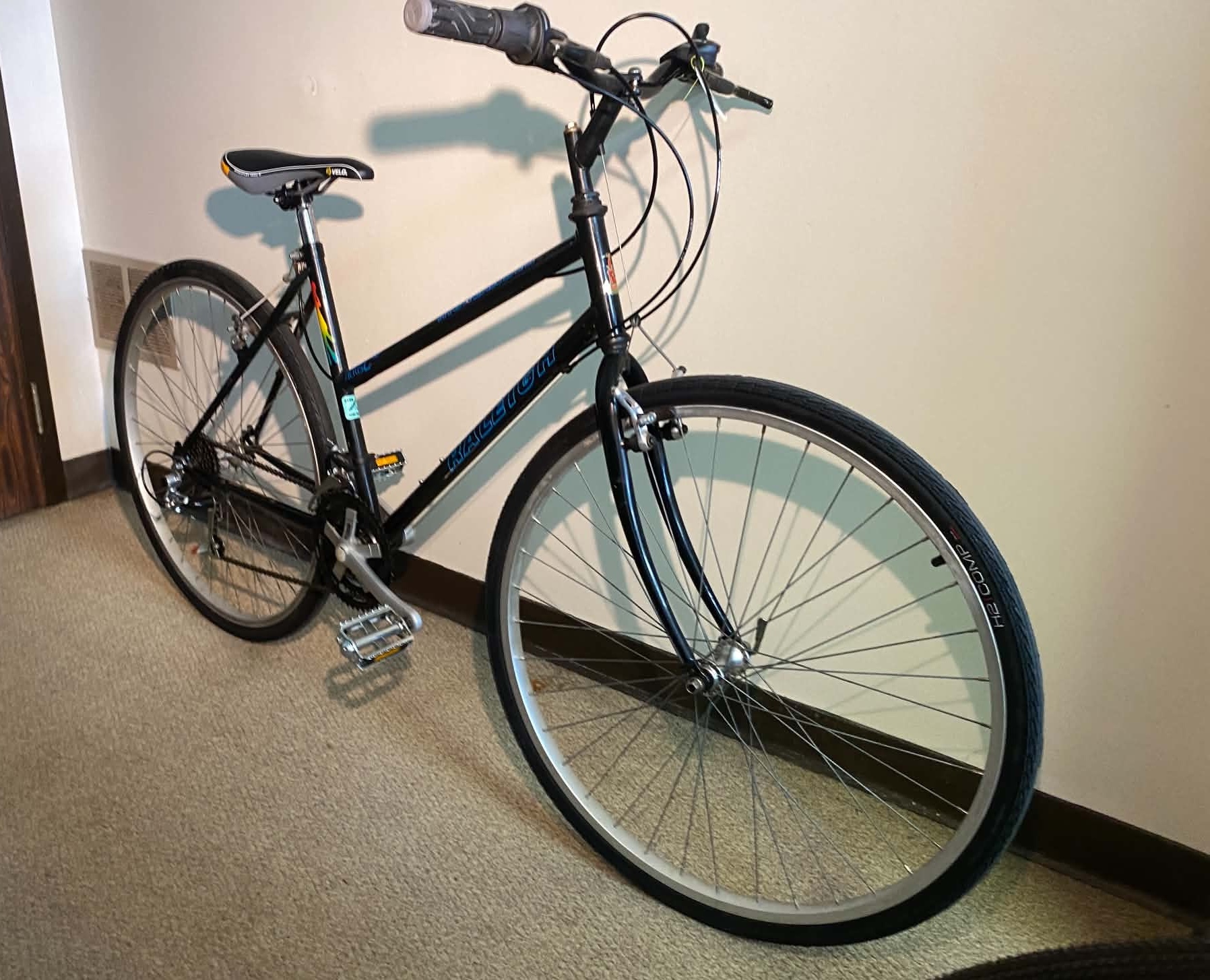 Refurbished Raleigh Highlander Black S/M