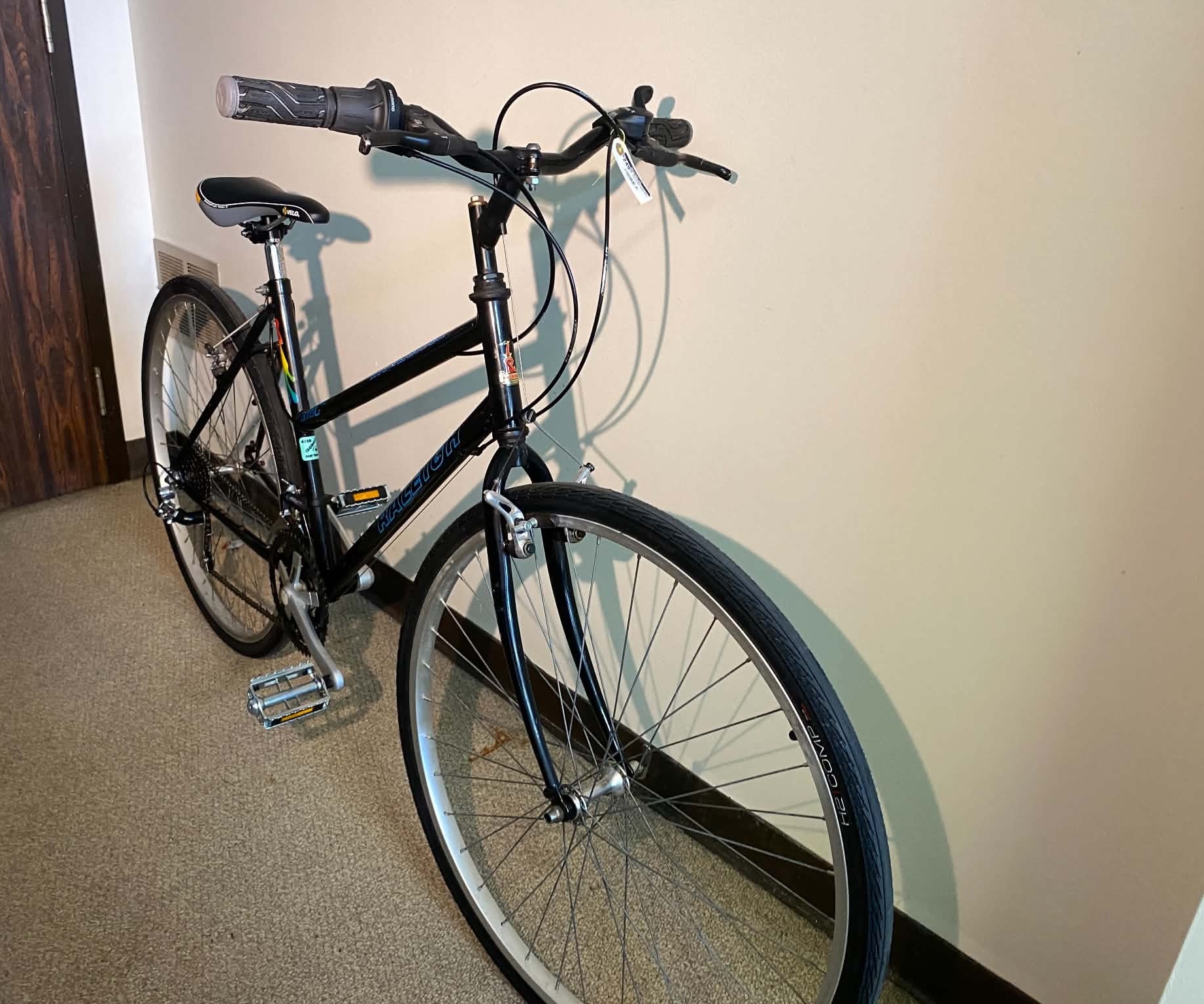 Refurbished Raleigh Highlander Black S/M