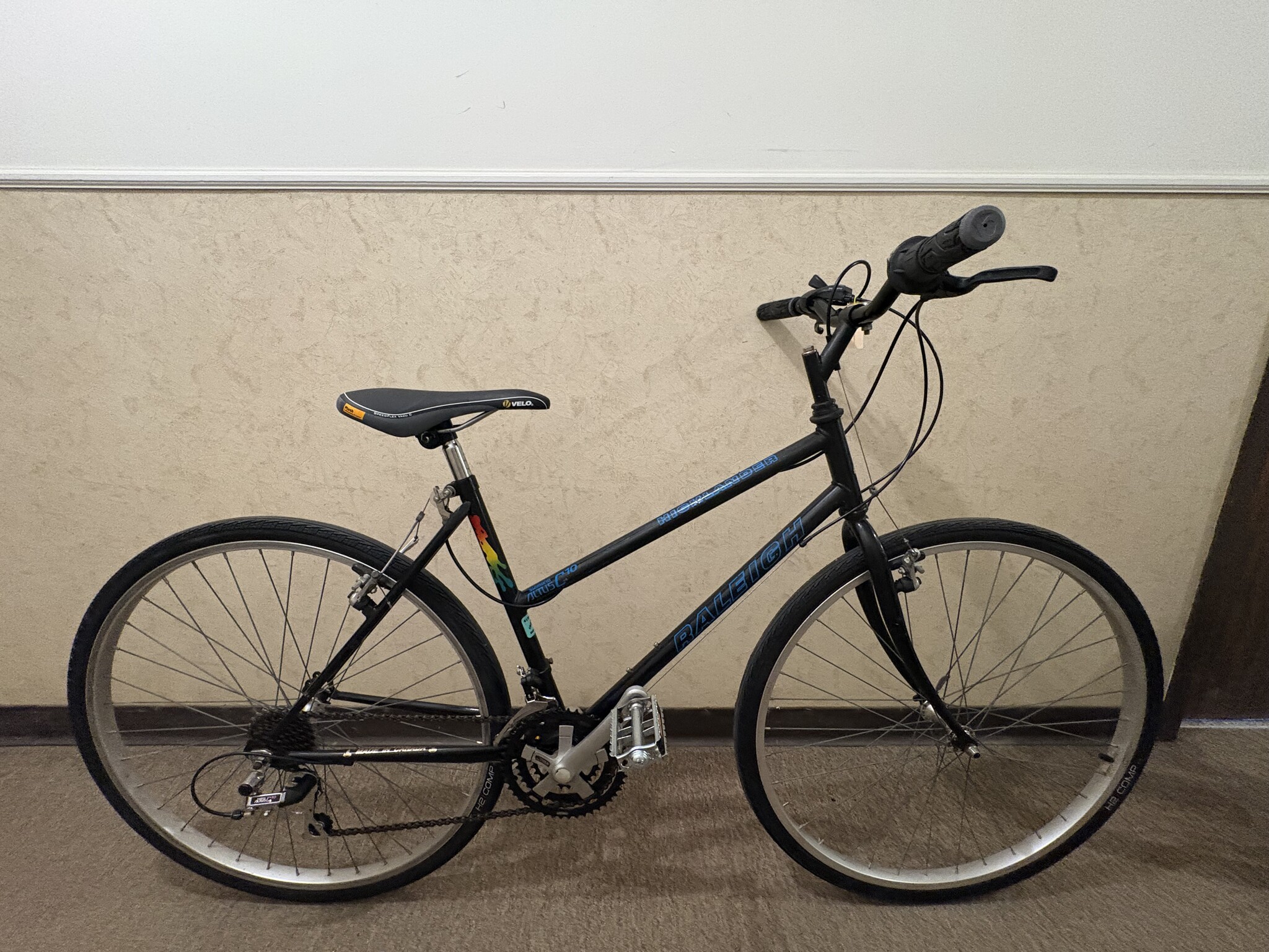 Refurbished Raleigh Highlander Black S/M