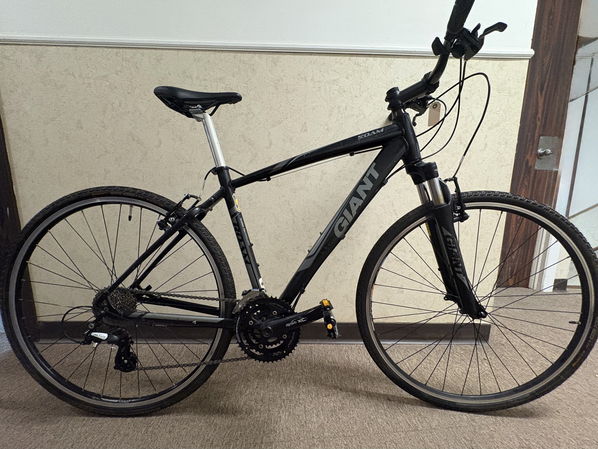Refurbished Giant Roam Black M