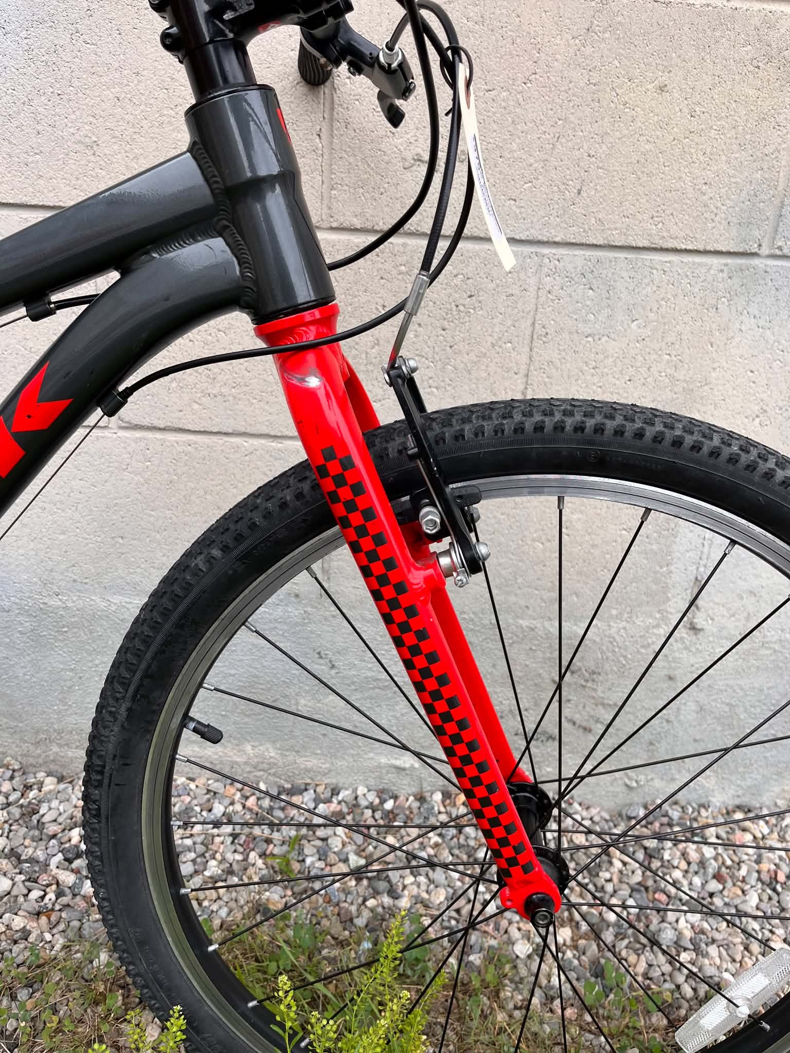 Refurbished Trek Wahoo 24 Kid's MTB Black Rigid Black and Red