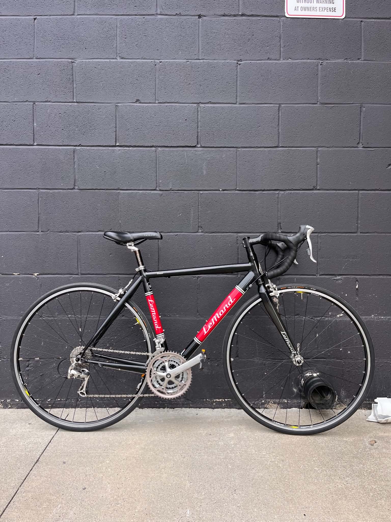 Lemond Refurbished Lemond Reno 51cm Black and red