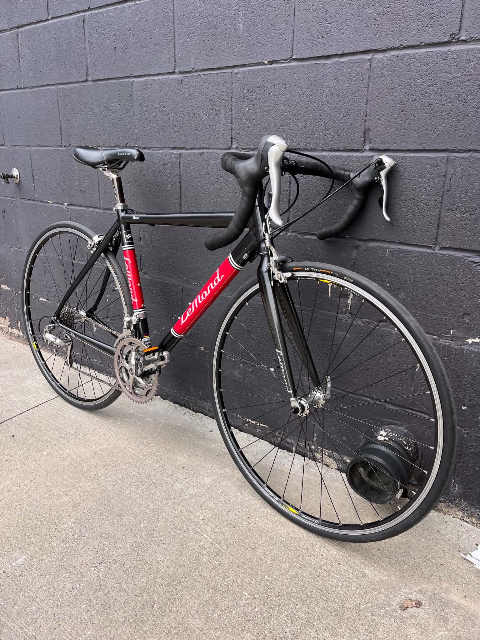 Lemond Refurbished Lemond Reno 51cm Black and red