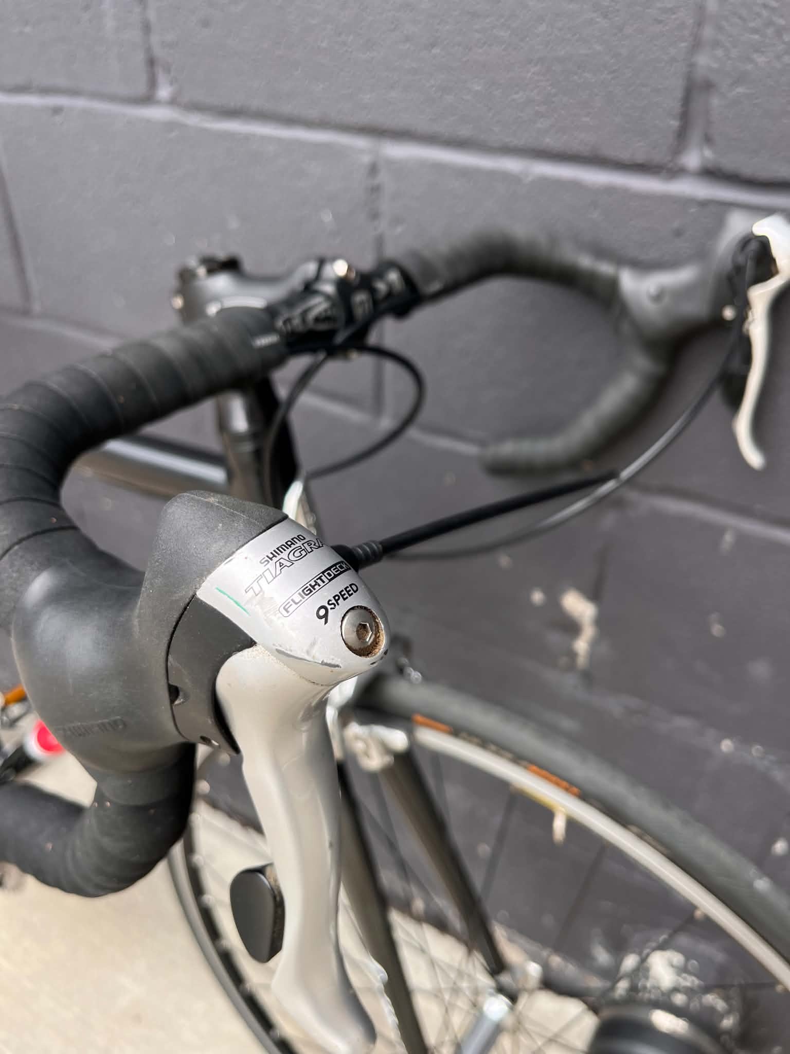 Lemond Refurbished Lemond Reno 51cm Black and red