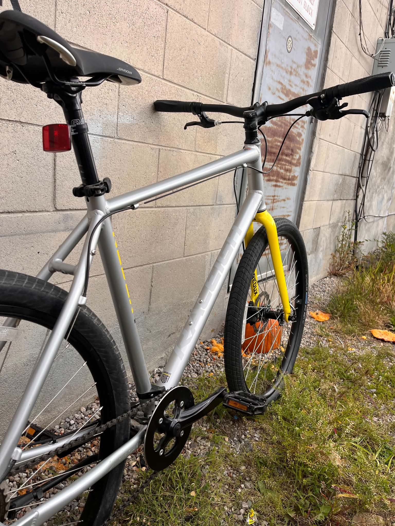 Refurbished Raleigh Redux Silver L ( 20")  650B