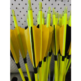 Pinals Made Arrow Furious 6.2 500 Fade 4" Feather Black/Yellow 100Gr 30" Ea