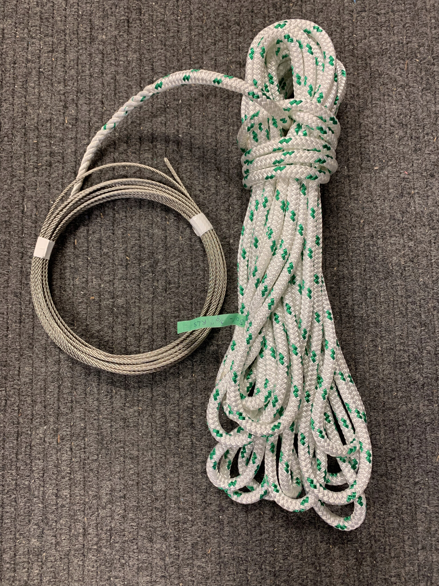 WIRE / ROPE HALYARD 33' 1/8" WIRE X 50' 3/8" ROPE - GREEN FLECK