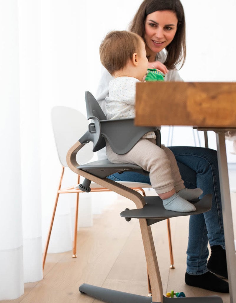 Nomi Highchair White Oak Baby Enroute