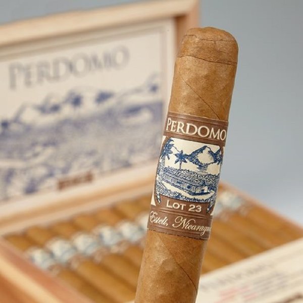 Perdomo Perdomo Lot 23 Connecticut Robusto Box of 24
